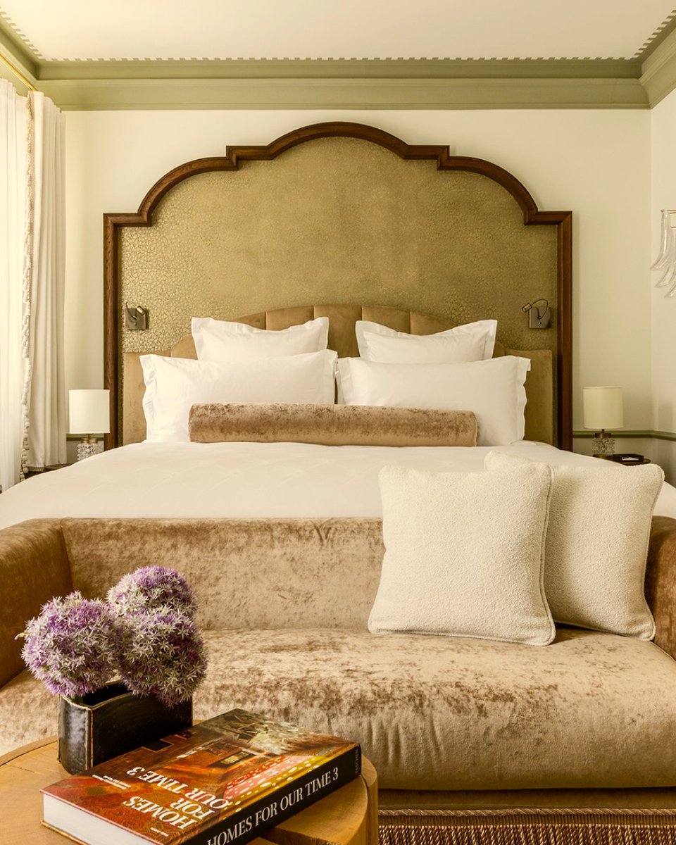 The Travel Portfolio tweet media