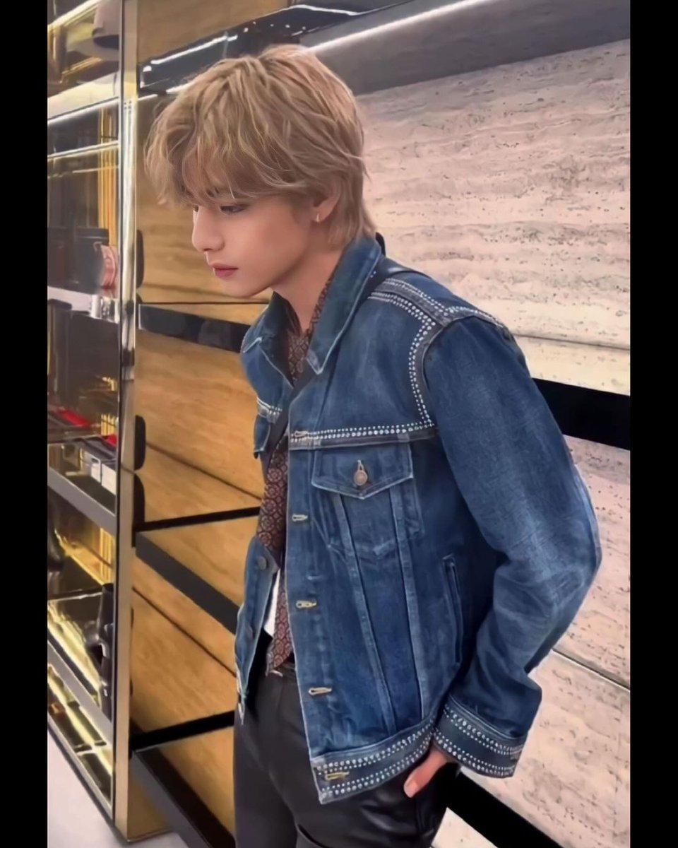 RebecaBarba's tweet image. #LunesDe el día especial dedicado a mi gran amor #KimTaeHyung #V #Taehyung Pido por ti, porqué tu corazón este completo y en paz...💜 #MiGrupoFavoritoDeKPop BTS (방탄소년단)  💜🇲🇽🩷🇰🇷💜 🫶🏻🩷🫰🏻난 그냥 당신을 사랑 해요 24/7 工 ﾚo√乇 ㄚ◯∪ ᗷTS⟭⟬ 🅐🅡🅜🅨