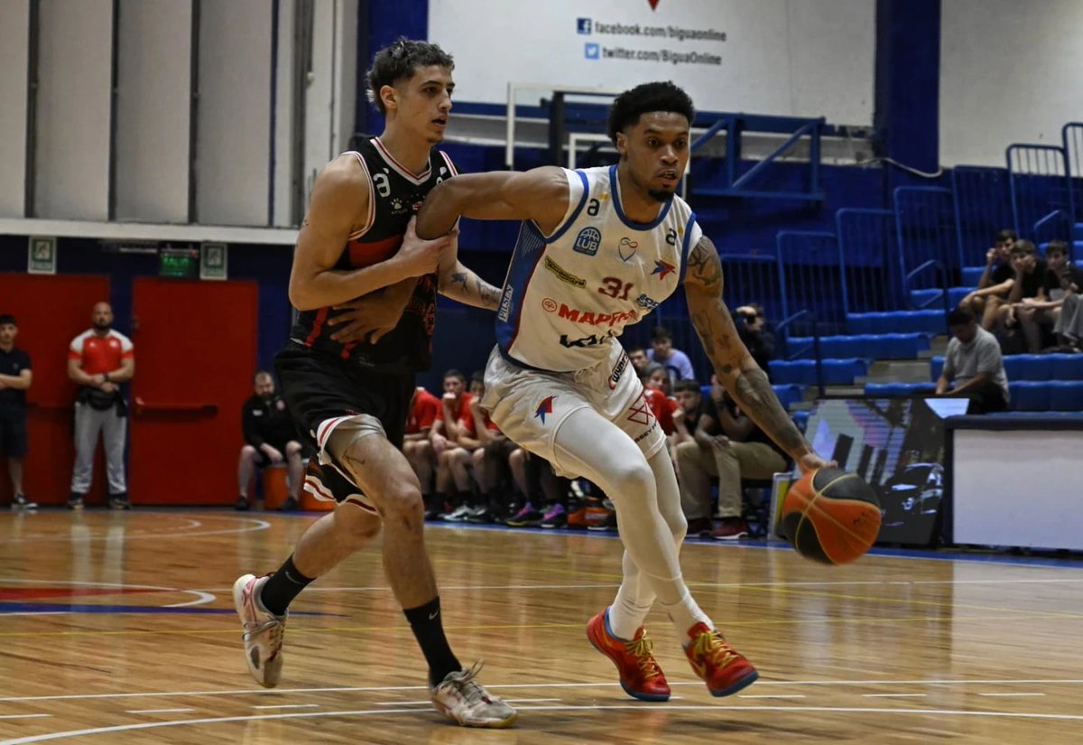 CORTINA DIRECTA 🇺🇾🏀 tweet media