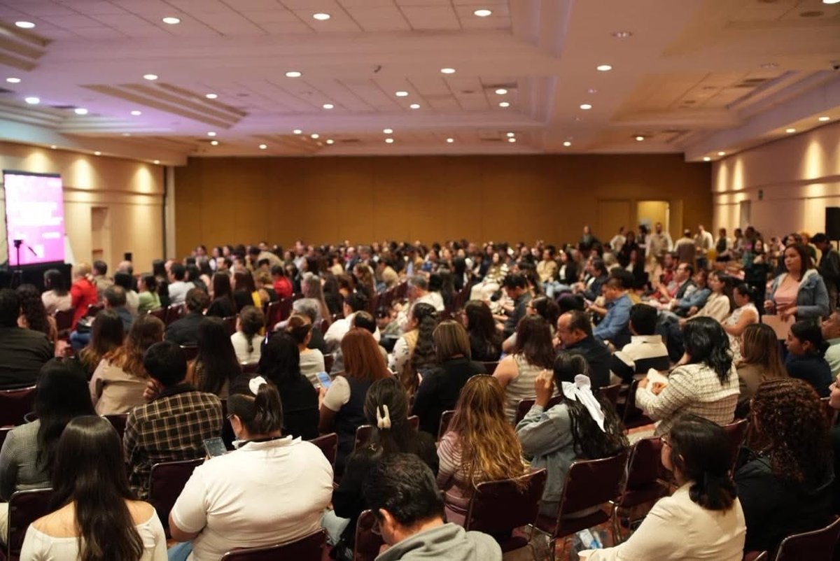 daniDlosantos's tweet photo. Agradezco profundamente a todas y todos los invitados, especialistas y participantes que se sumaron con su experiencia y compromiso. Su participación es clave para seguir construyendo una cultura que protege, escucha y reconoce a la infancia como sujeto pleno de derechos. https://t.co/TMFIBAVSCa