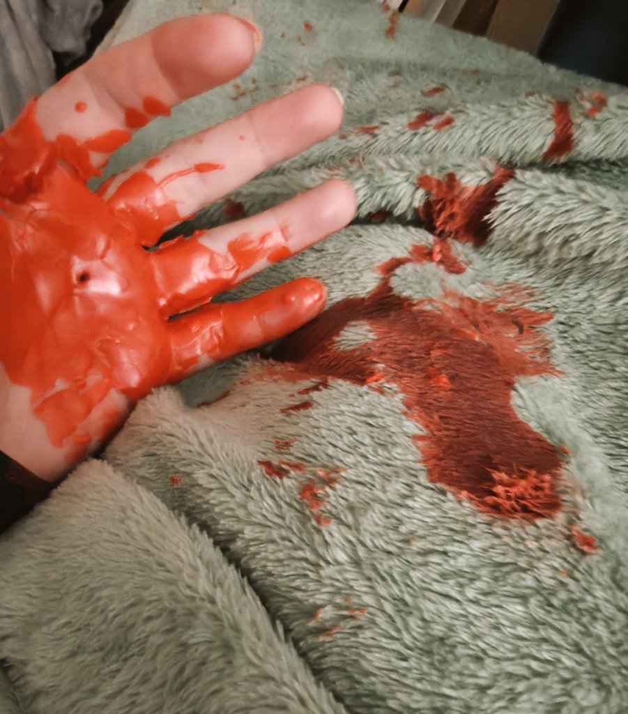 special k | CEO of CRY CUT GIFT BOSS CANDL ❄🧥 tweet media