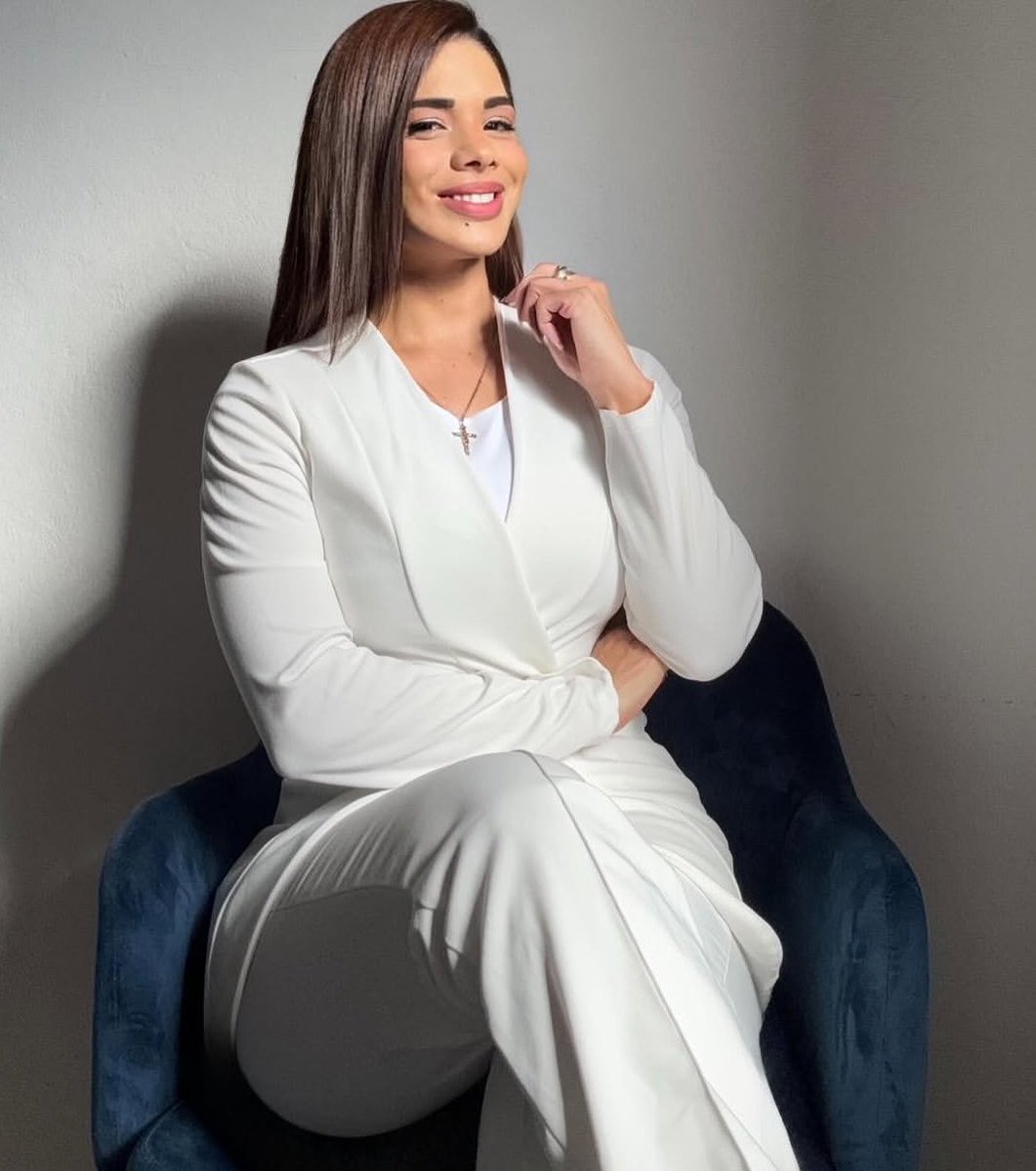 Adele2334's tweet photo. Confía en el proceso y comienza tu inversión con una empresa de inversión verificada. 
#Elsalvador #bitcoin #cryptocom #crypto https://t.co/lethbn4PPY