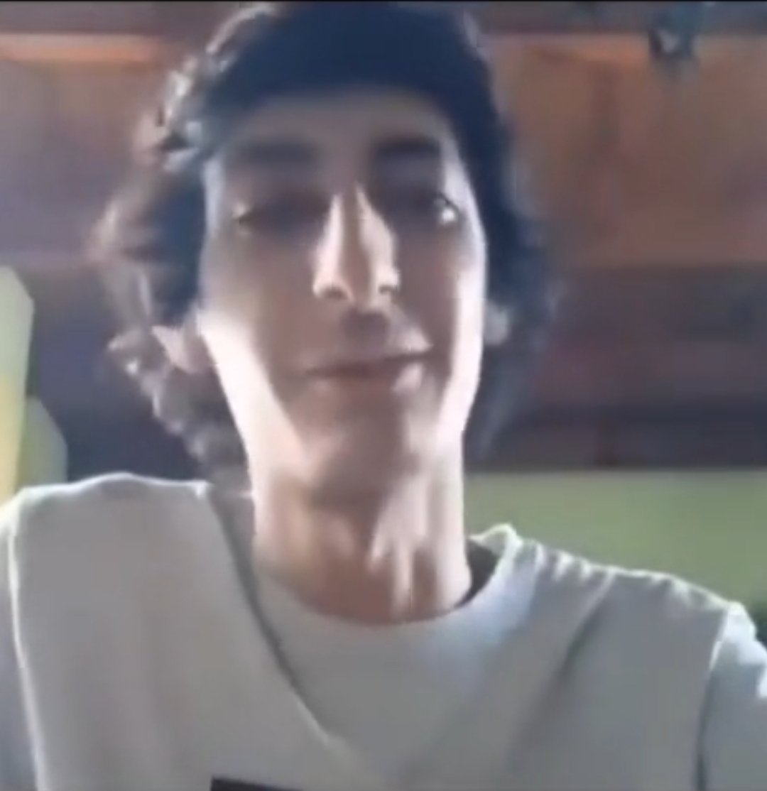 rolf kissing tweet media