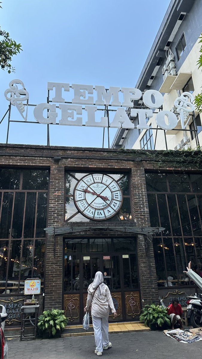 dumpoverflow tweet media