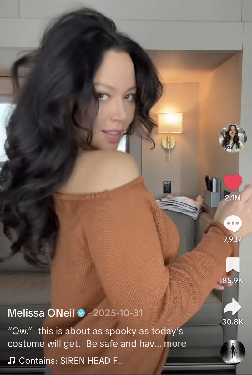 The caption being “OW” 

Melissa O’Neil you are a MASTER at leaving us breadcrumbs that only make sense once we’ve seen the episode 🤣

PLEASE never stop trolling us