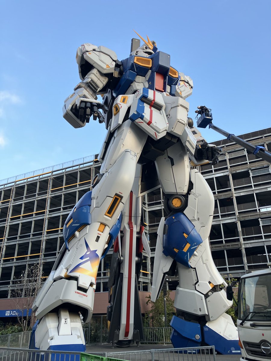 marimo25257's tweet photo. 今朝LaLaportのνガンダムがメンテナンスされてた
朝からアガる��ねー

#lalaport https://t.co/EIZPFSmLgT