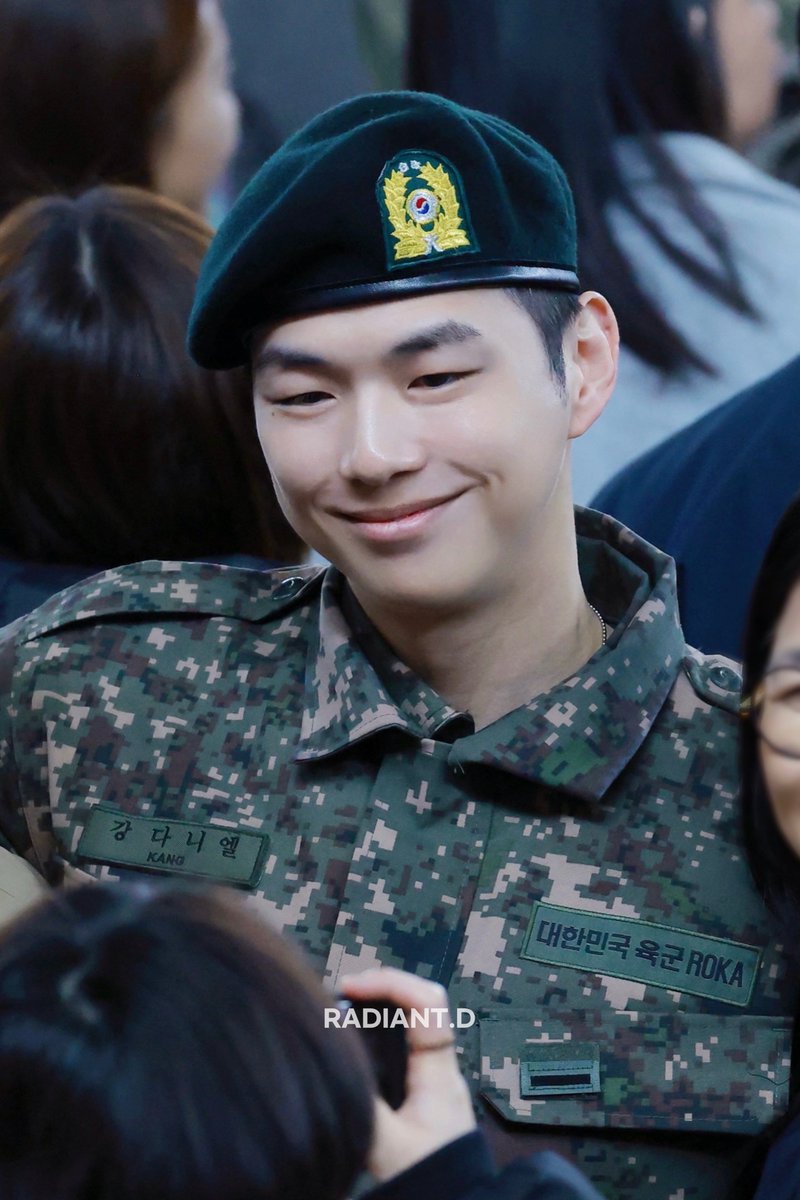 summernightya's tweet photo. 코띵똥해버려 https://t.co/hDxkHaQzFa