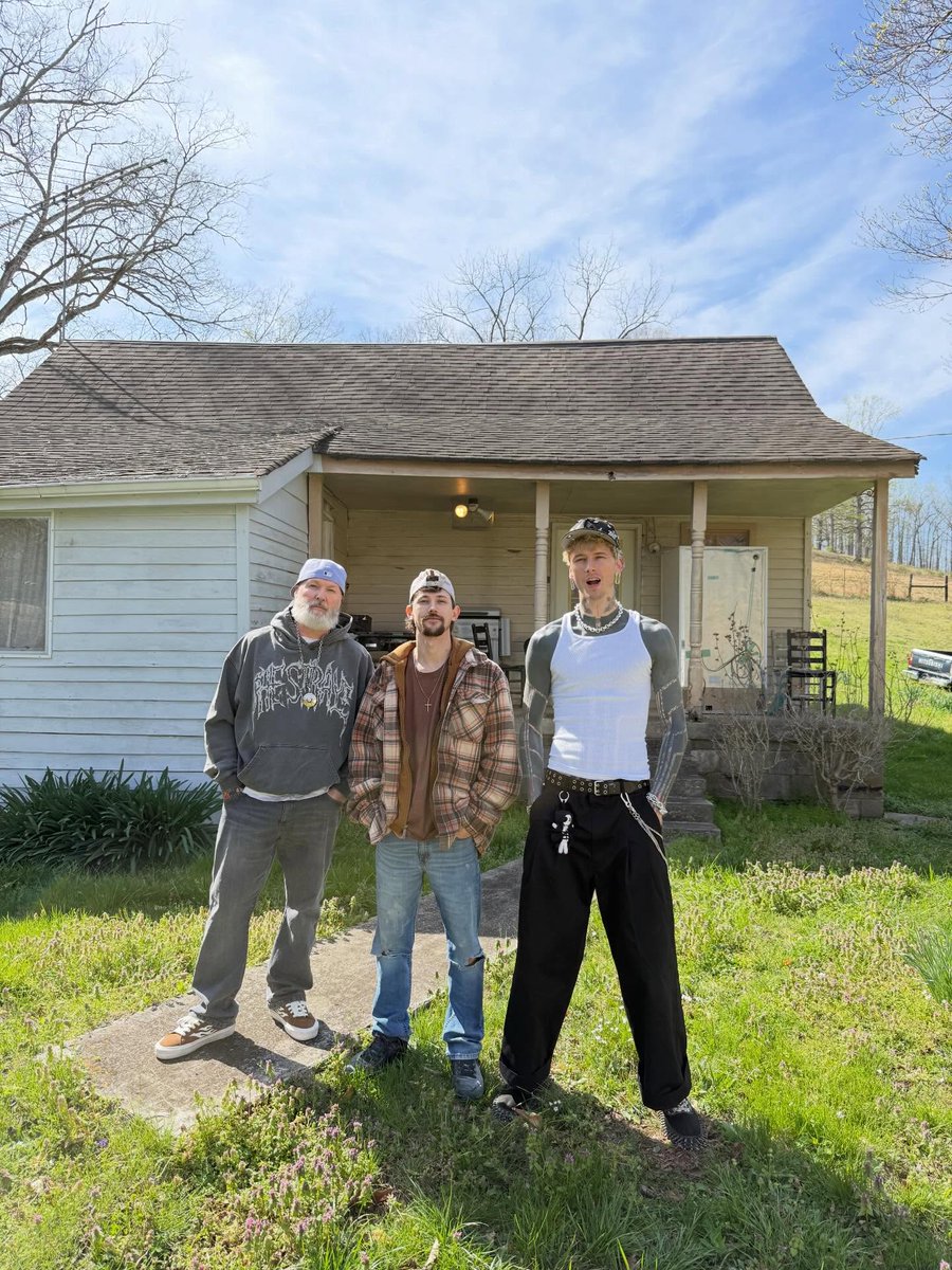 mgkmagic tweet media