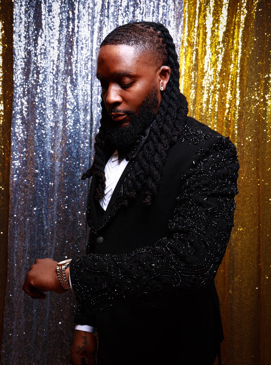 𝒜𝓏𝒶𝓇𝒾 𝐿𝑜𝓃𝒹𝑜𝓃 tweet media