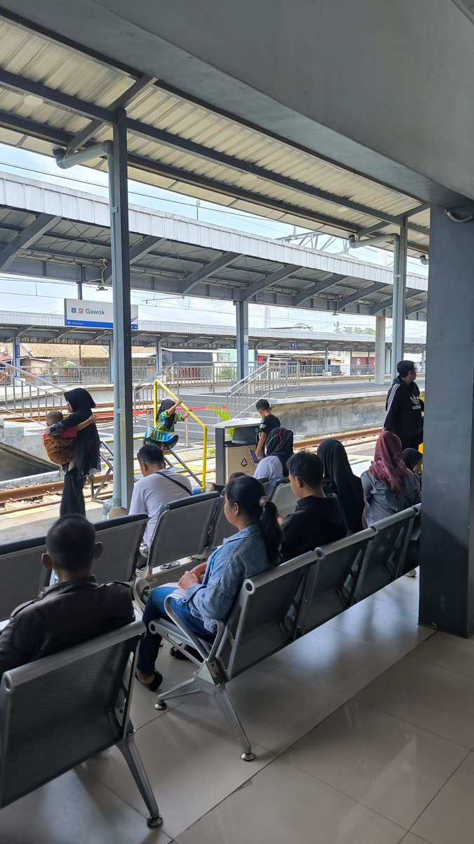 Si Tholle tweet media