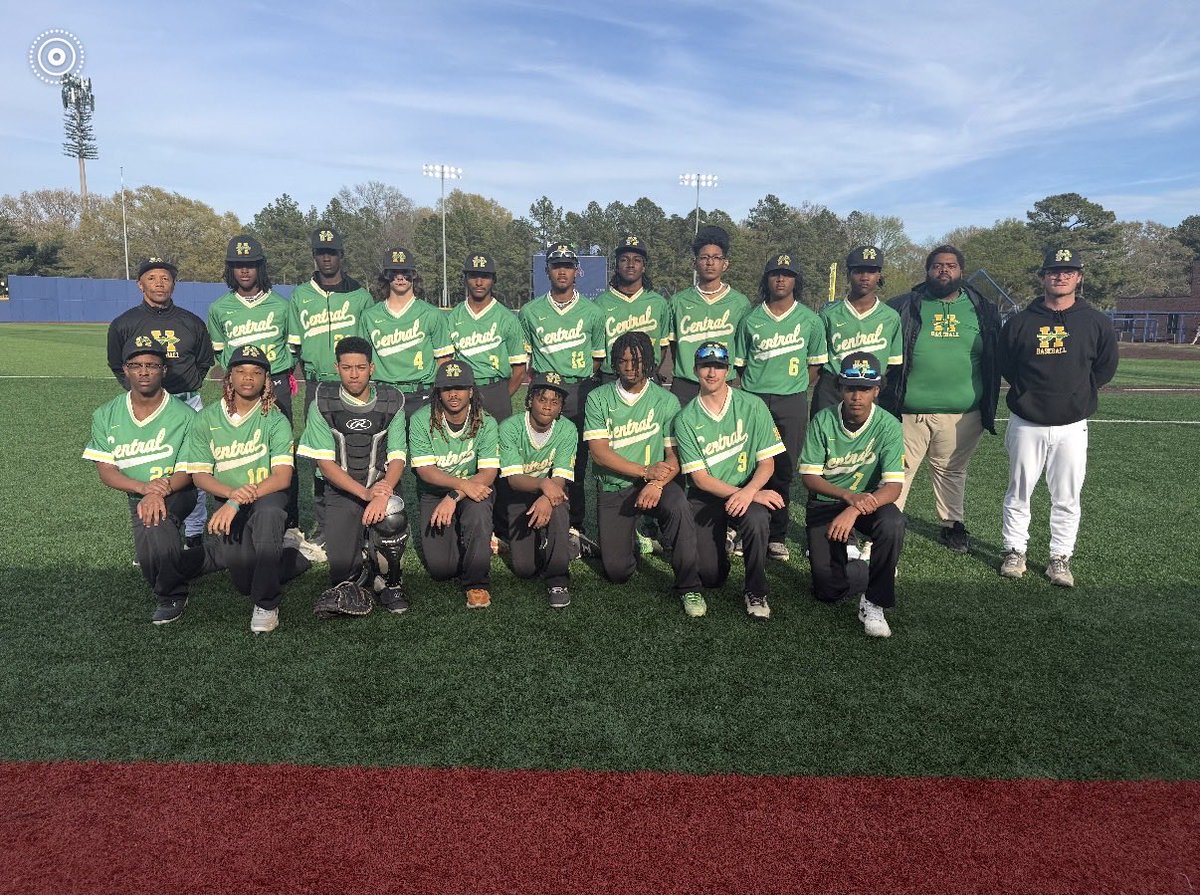 memcenbaseball's tweet photo. Warrior Baseball improves to 7-2 with a 12-8 win vs. Germantown to win the FCA Diamond Challenge. 

Johnathan Rudd wins MVP with 4 hits, Isaiah Reynolds gets the win on the mound. 

🔰🔰🔰

@johnvarlas https://t.co/YacpjOCvWJ
