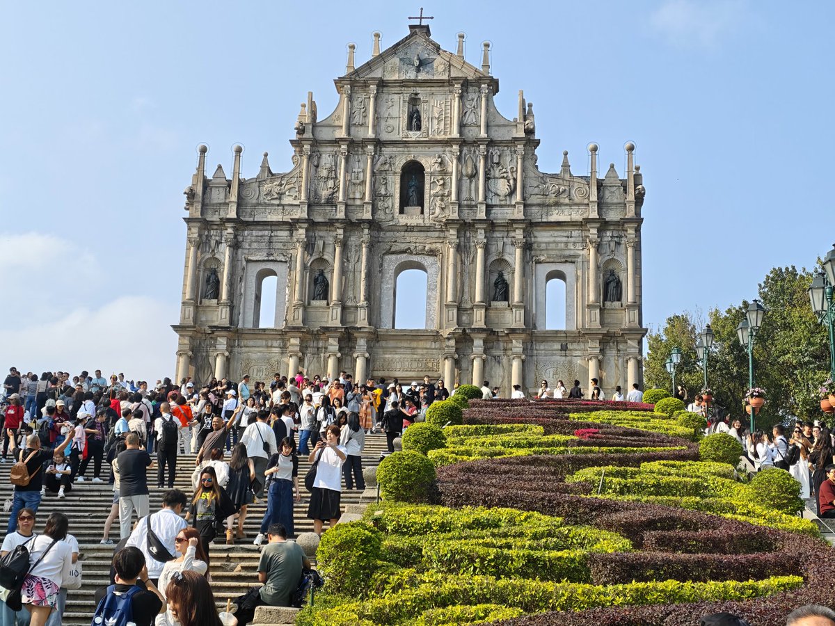 寻一方净土 tweet media