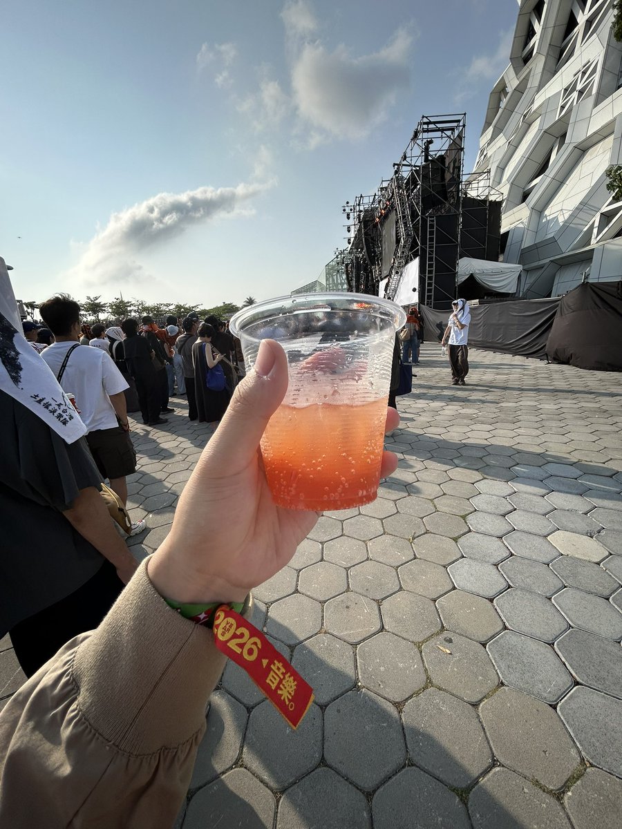 ㄏㄨㄥˉ tweet media