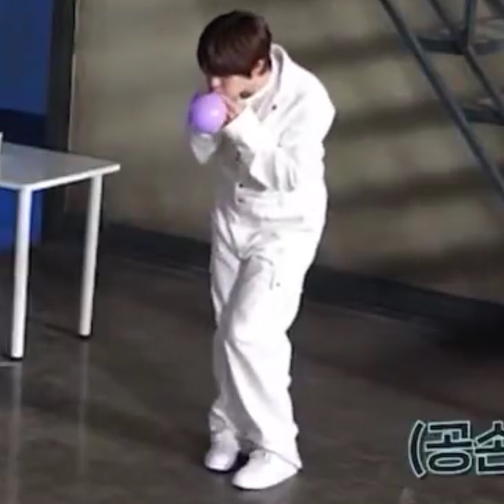 posie𝜗ৎ tweet media