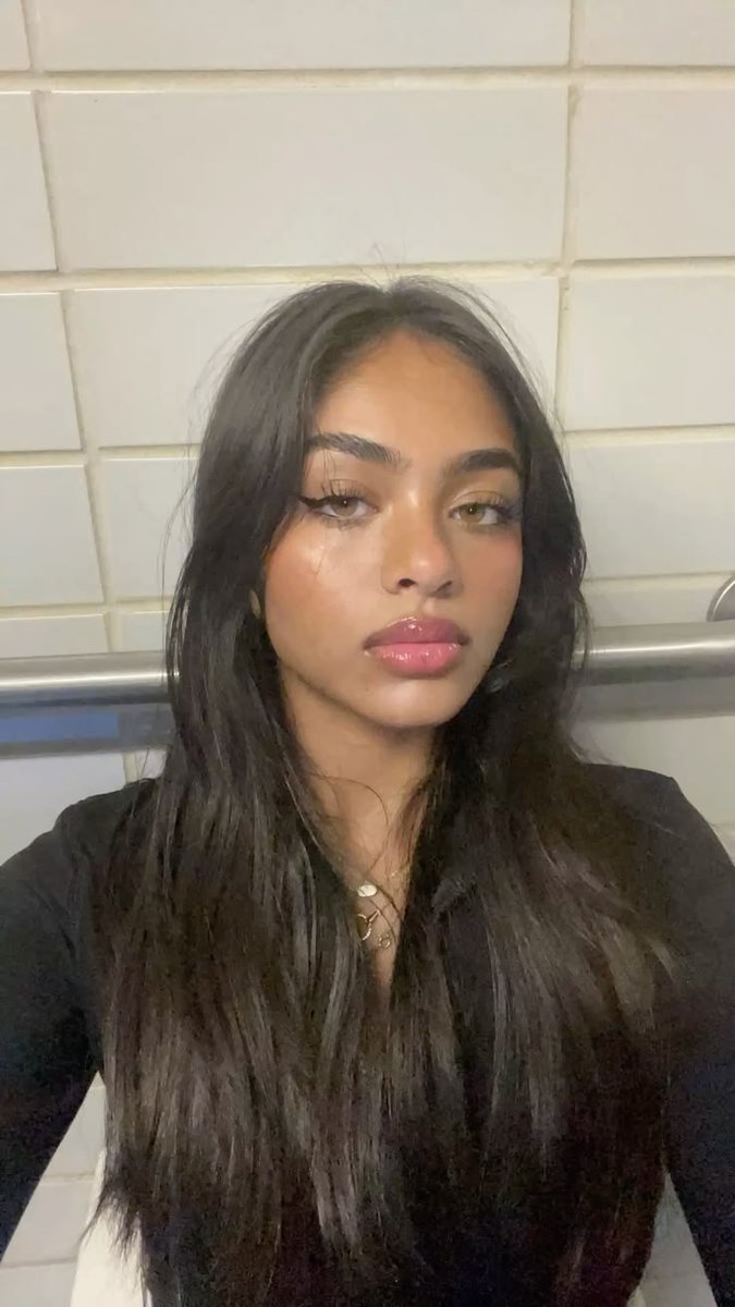 RIRI🍪🐰 tweet media