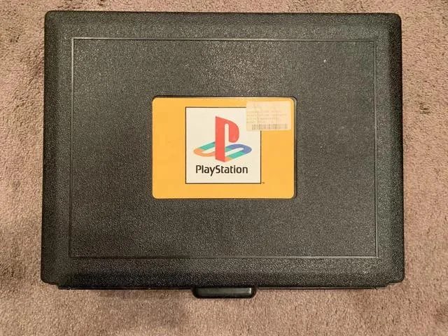 redscreen tweet media