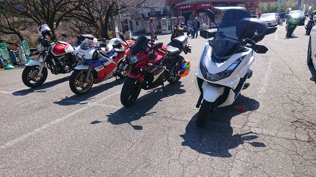 t2o_VFR400Rはまだ78,000km😇 tweet media