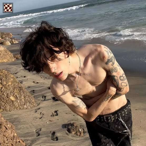 Base for Cyber tweet media