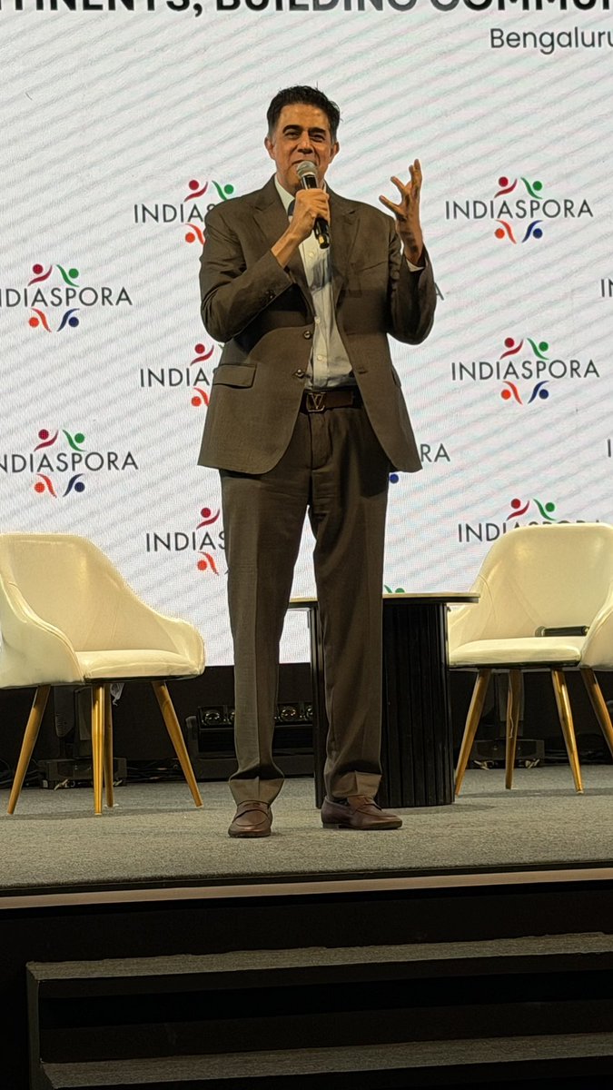 R “Ray” Wang 王瑞光 #Cupertino #AI #Energy R.NFT tweet media