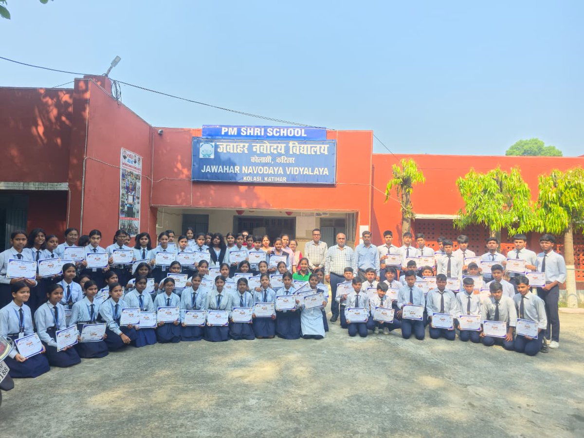 PmssJ41292's tweet photo. Celebrating talent, passion, and participation — certificates awarded under PM SHRI activities at JNV Katihar to students who shined in sports, music, dance, and beyond. Every effort counts, every talent matters!
@NVSROPatna @NVSHqNoida @NVS_HQ https://t.co/Ovqp4ERWwU