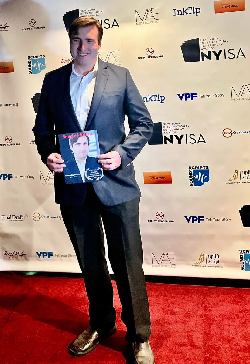 Adam Kiss tweet media