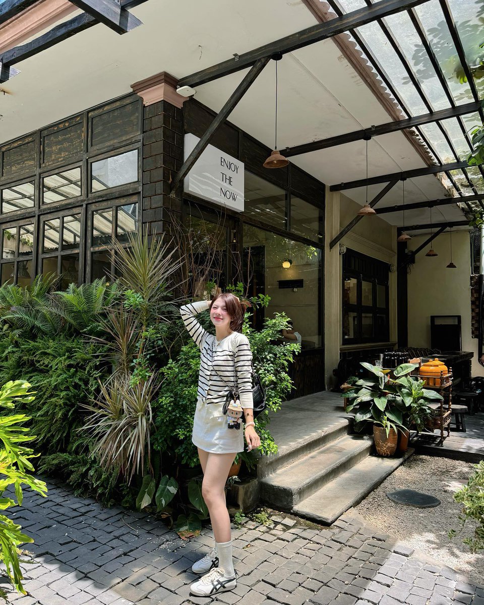 1wonderful tweet media