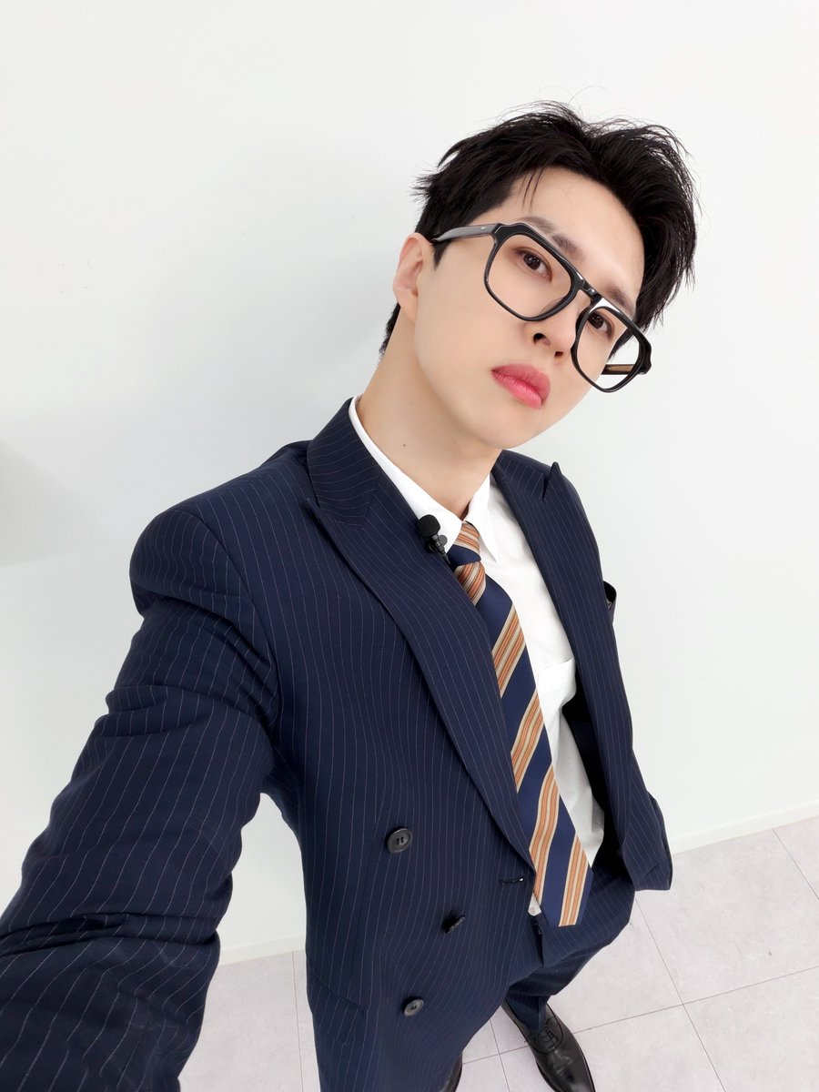 S27M_official tweet media