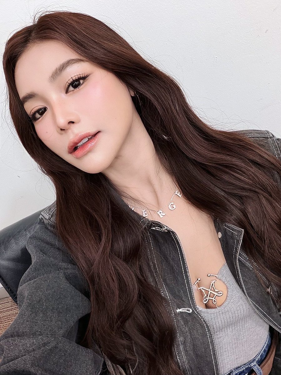 Engfa Waraha (ตัวจริง) tweet media