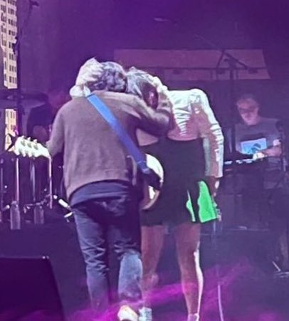 endless night tweet media