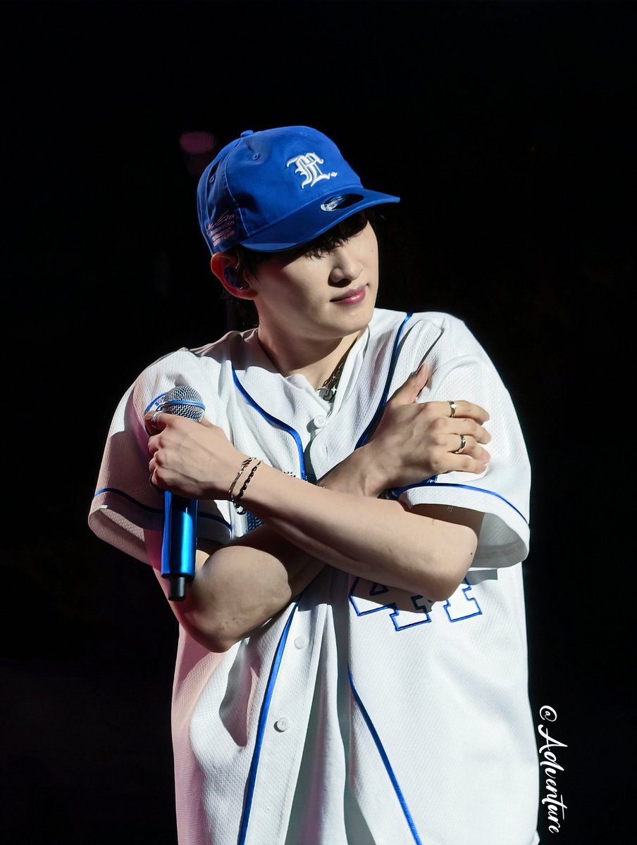 Adventure tweet media