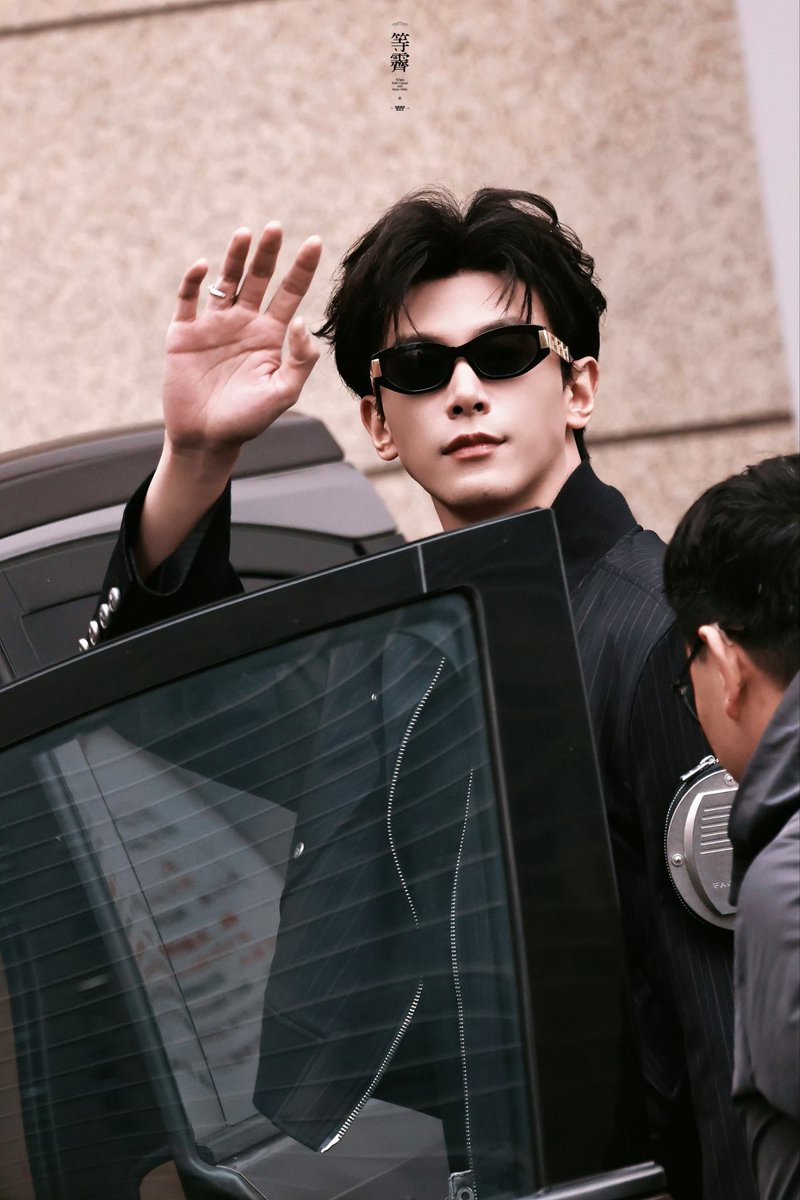 Witty (n.) tweet media