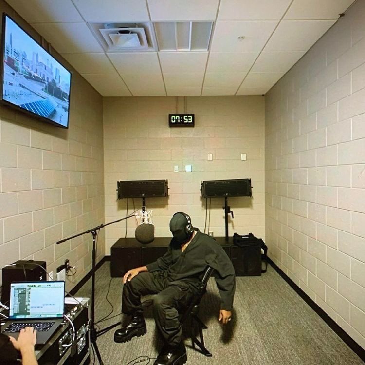 DAN LEVI tweet media