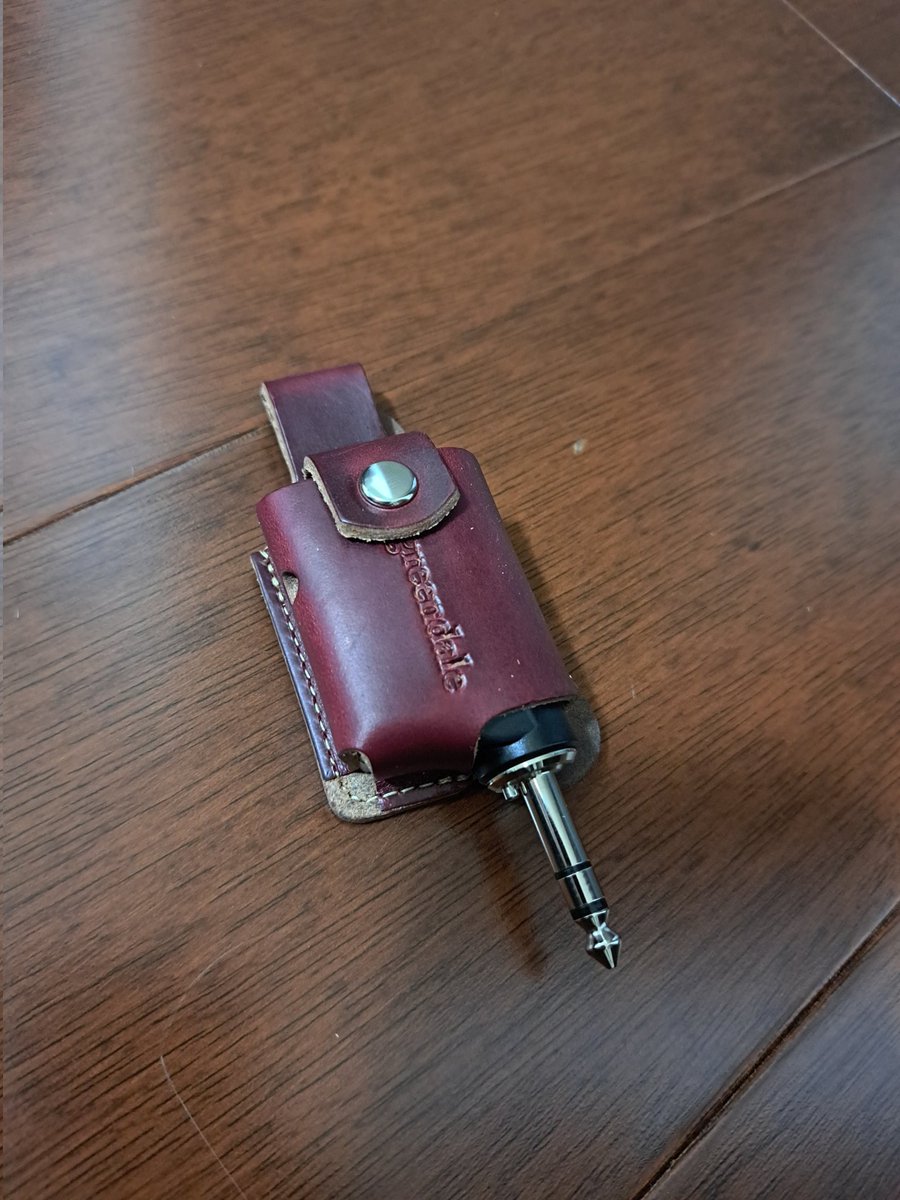 itjco's tweet photo. 一昨日このポストみて注文したのですが、注文から30分で発送通知が来ました。早っ!
迅速なご対応ありがとうございます。
本日手元に到着しました😊
そしてやはり革はいい…✨️
#greendale https://t.co/44rD27YUUD