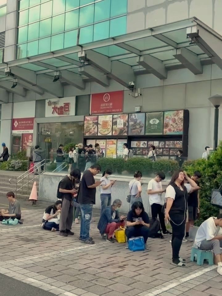 生活确实充满挑战，不过小笼包的味道真是香气扑鼻。