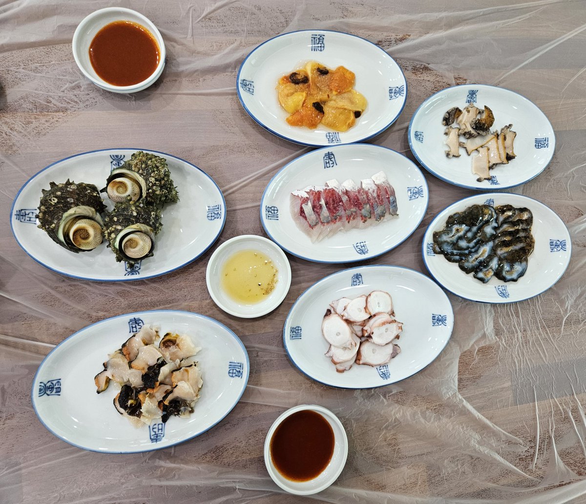 PPWANG プワン 뽱 tweet media