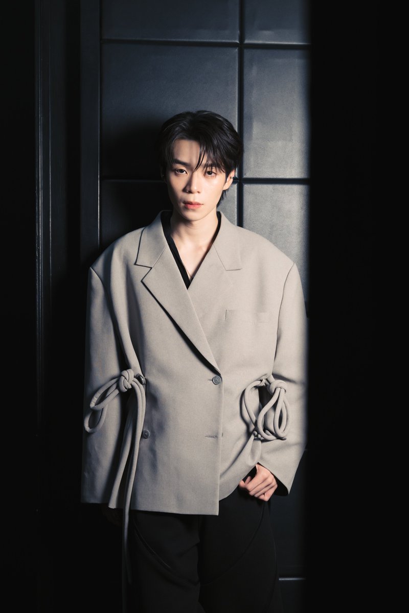 LOOKEPEEP tweet media