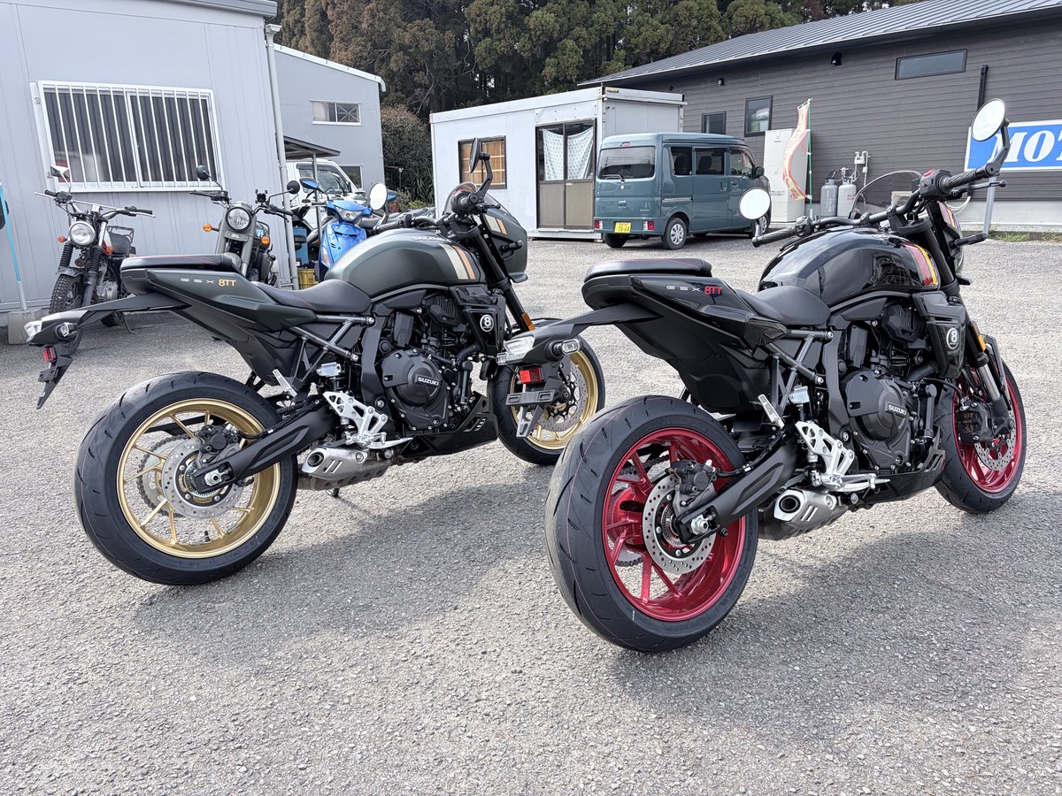 motofield's tweet photo. ＃GSX8TT ＃黒と緑　緑は納車までご覧になることができますよ！ https://t.co/3LazRKsV0f