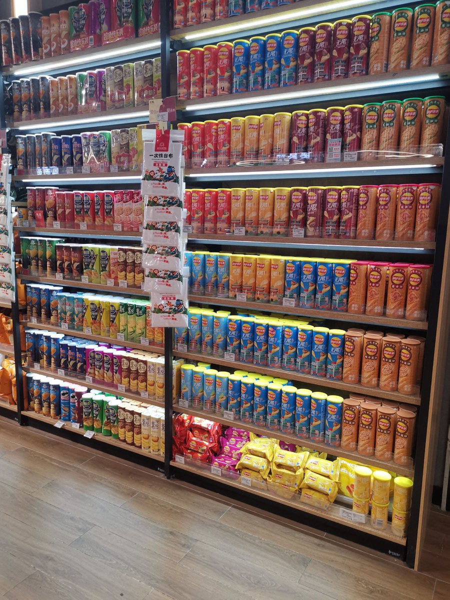 Robyn Tomek tweet media