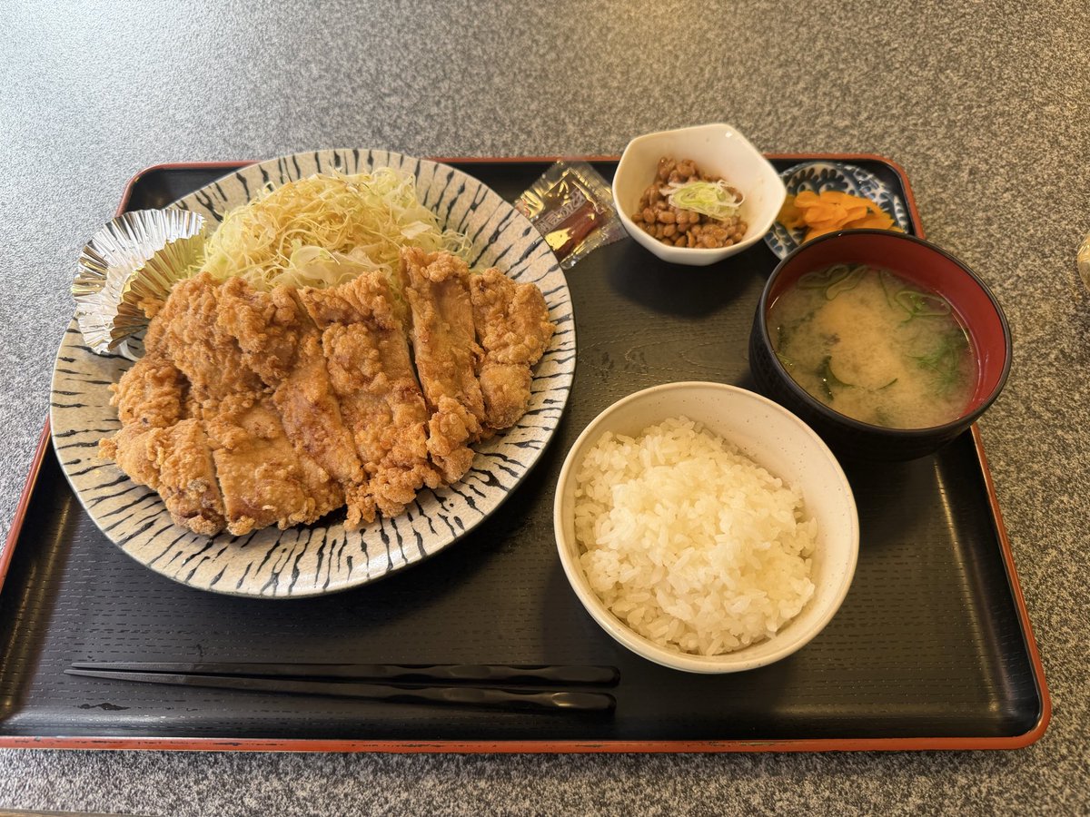 まかまか tweet media