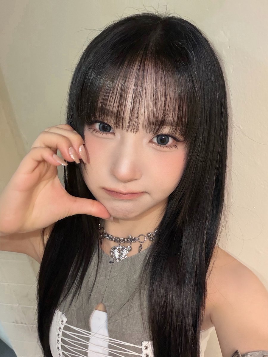 emotionstudio_official tweet media