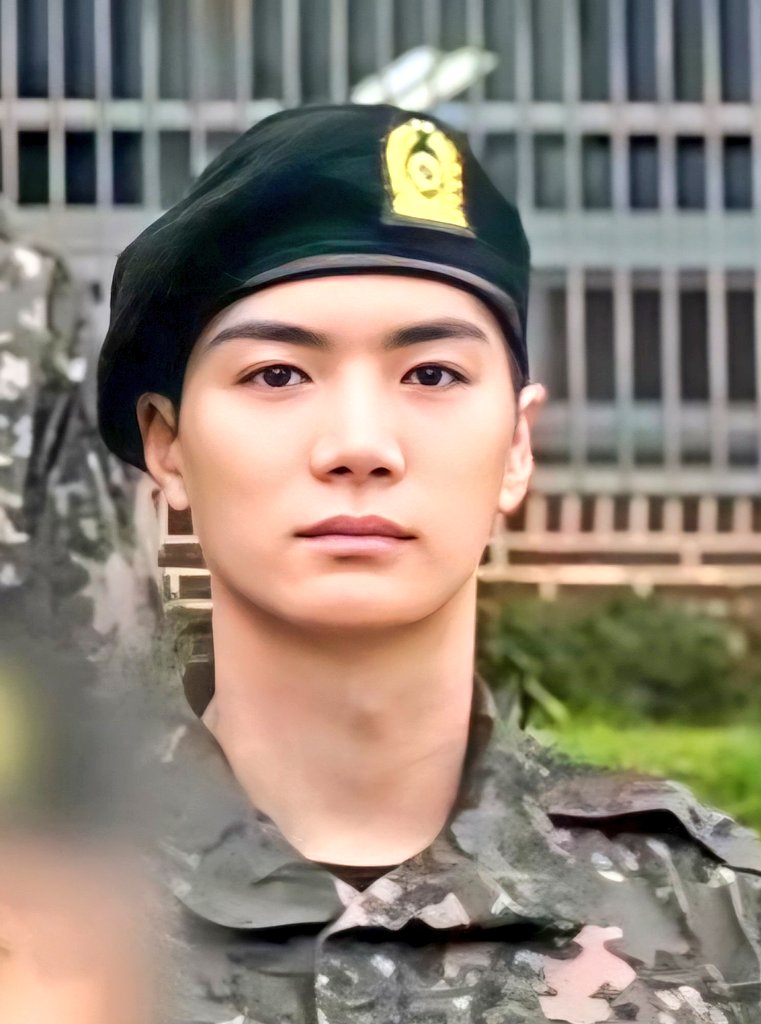 __jonghyeon is baby ✨ &U tweet media