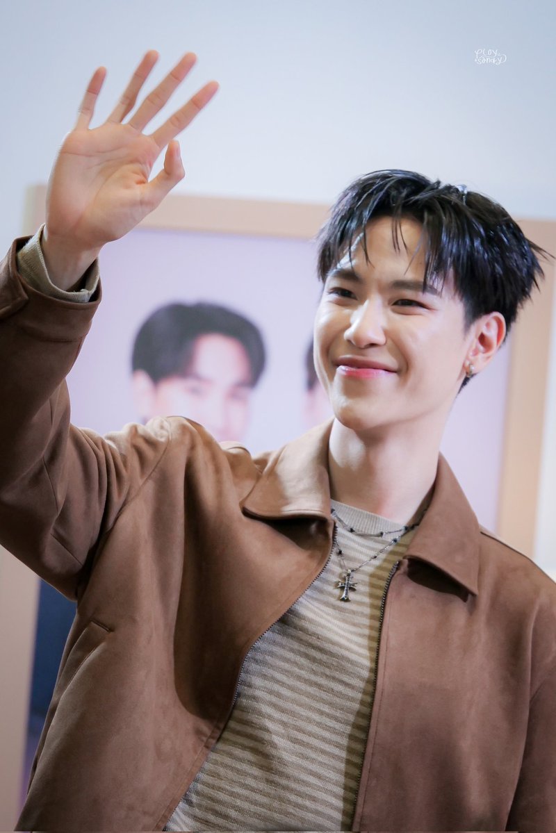 ⌇˚ᰔᩚน้อนลูกชิ้นྀི֒~ ᴘʟᴏʏꜱᴀɴᴅʏ✈️🌞🌛💫 tweet media