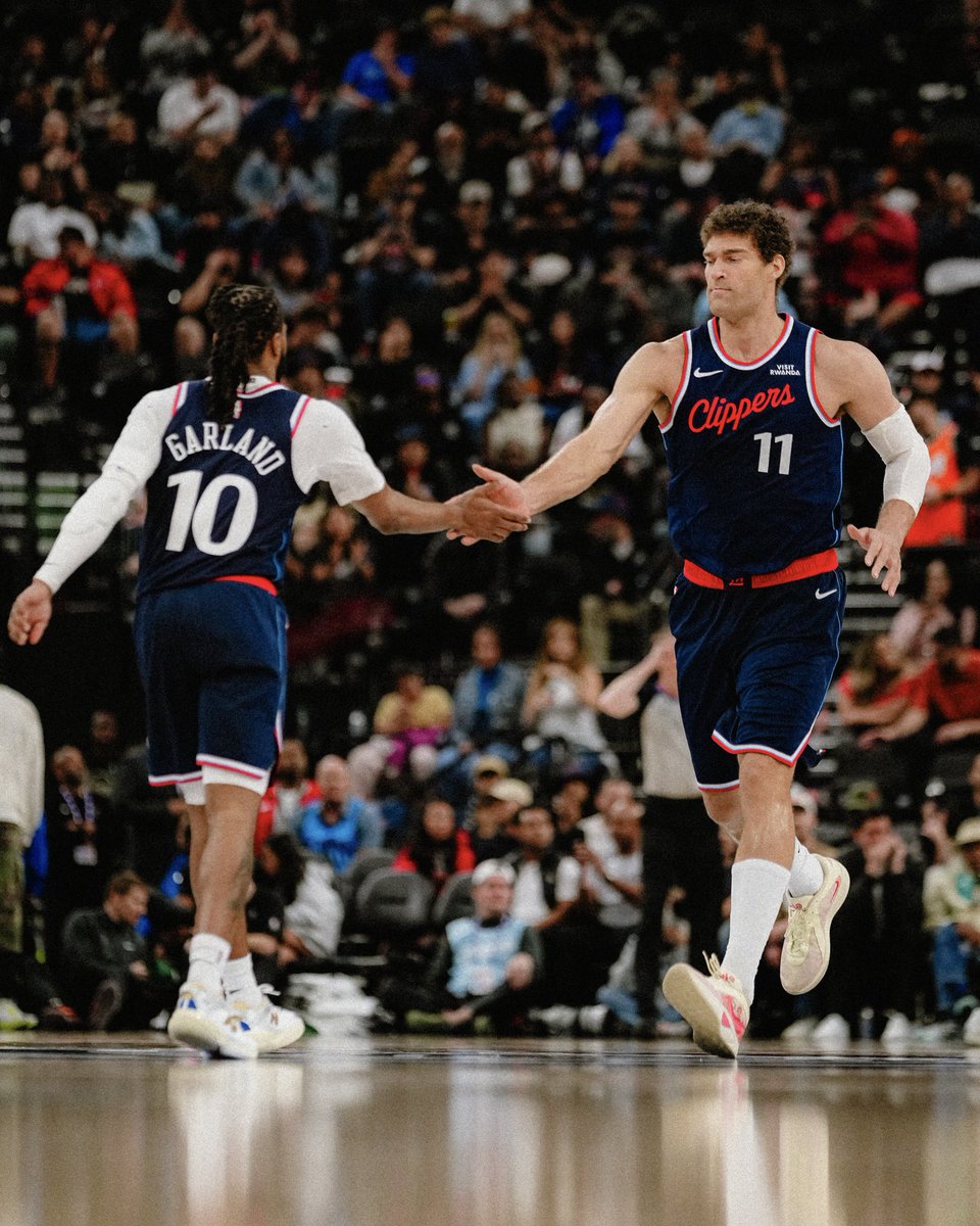 LA Clippers tweet media