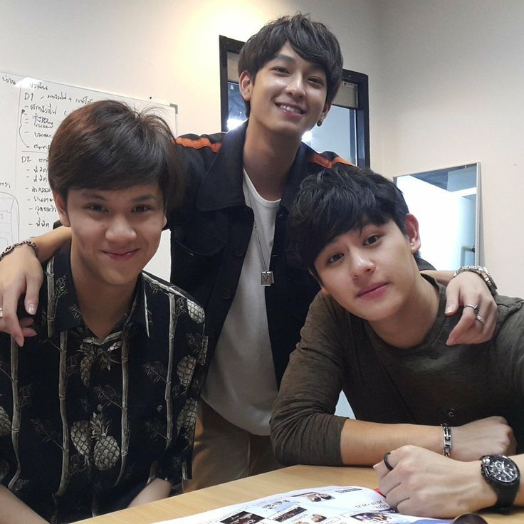 canspells's tweet photo. Ini juga pacaran bertiga https://t.co/GcLSvkDO3H