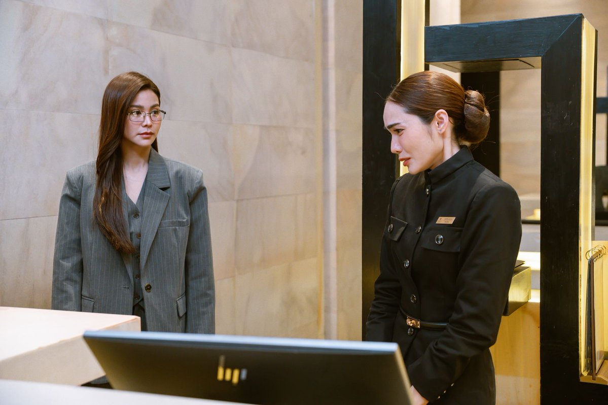 sapphic garden tweet media