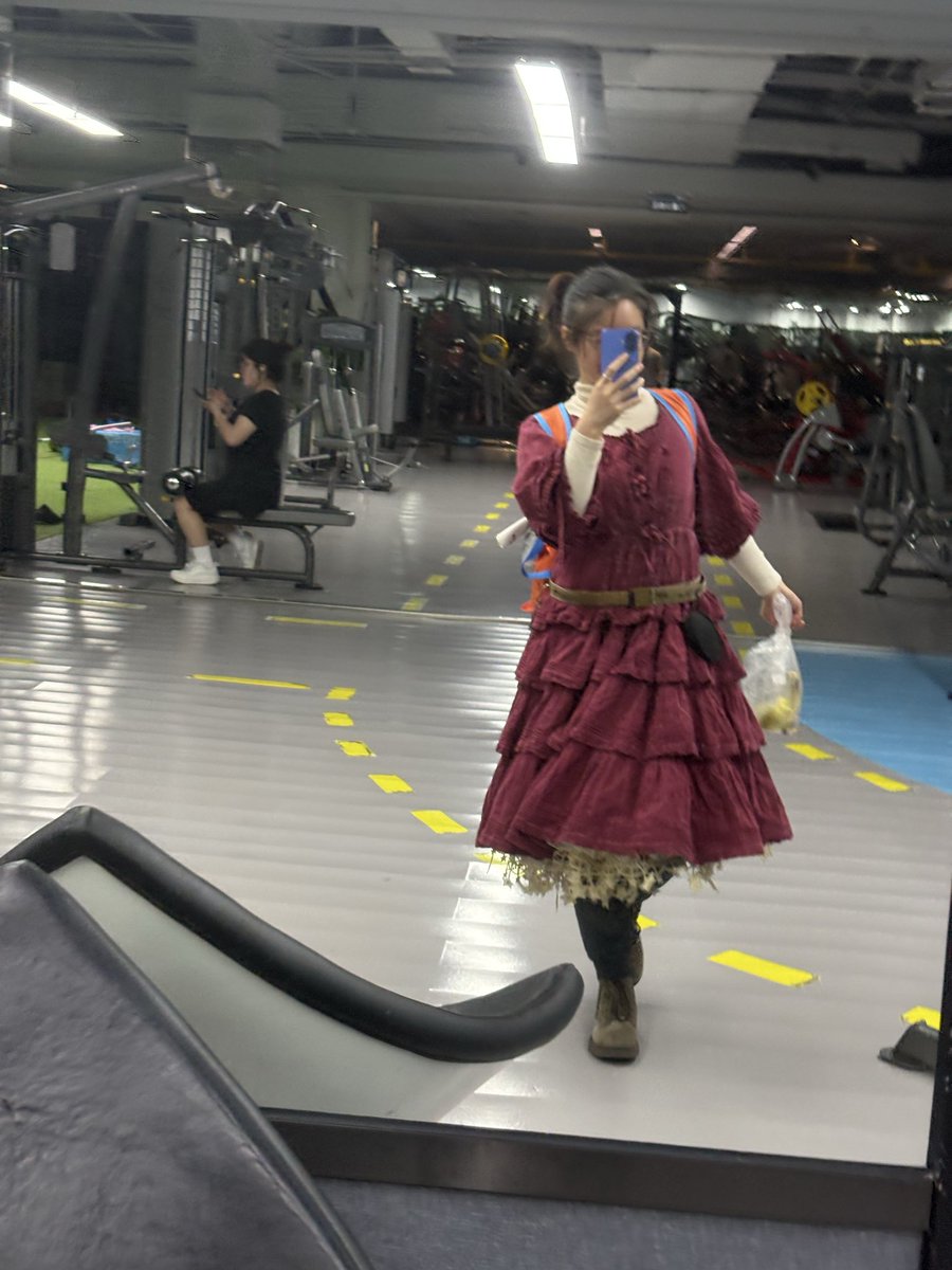 Mea8605's tweet photo. #ootd #lolita #gym https://t.co/amqCNupDx0