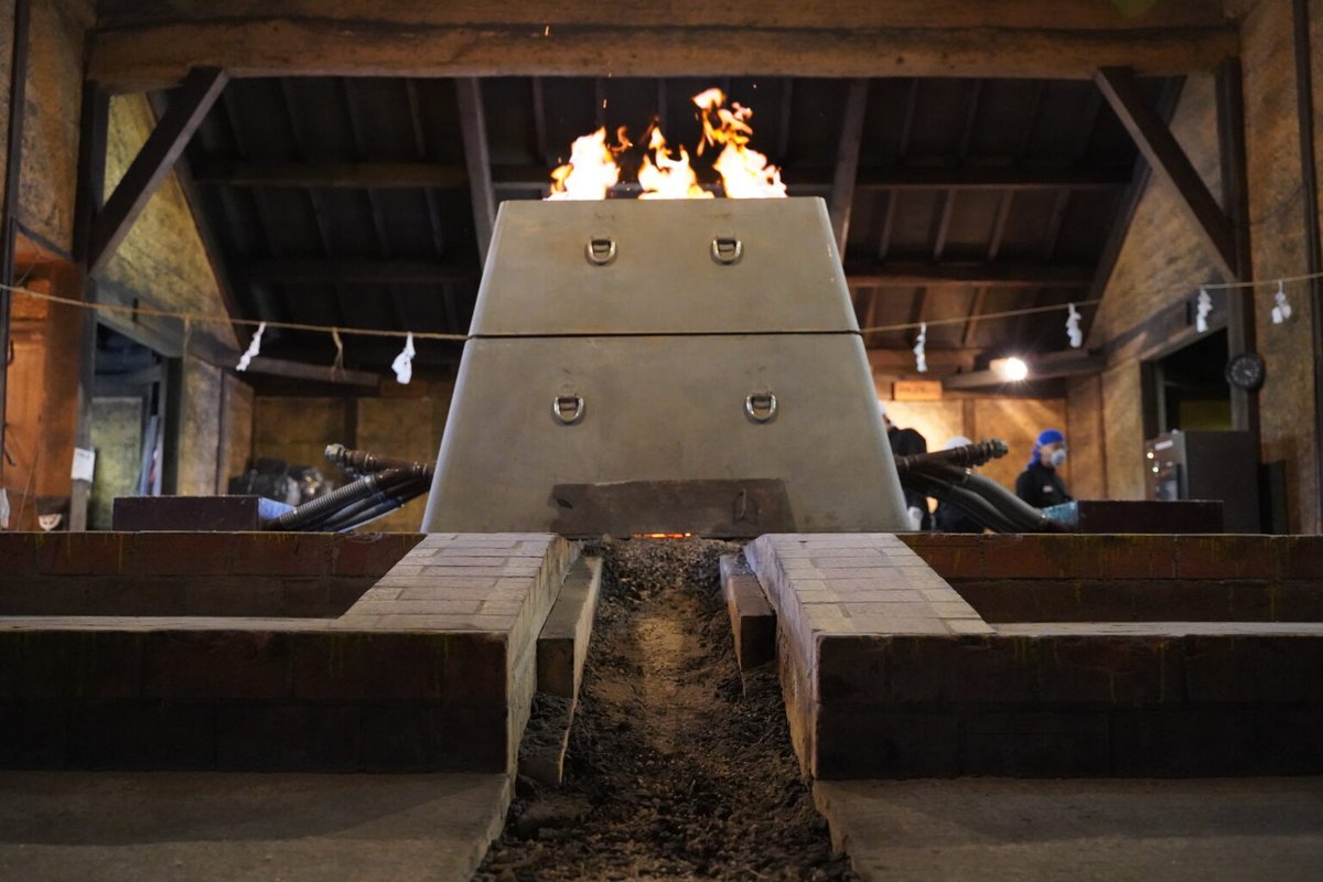 古代から歴史に刻まれる奥出雲の「たたら」を体験しませんか？
🔥5月23～24日操業🔥
田部家のたたら吹き 参加者募集中
👇申込はこちら
tanabetataranosato.com/news/tessen/23…

島根県雲南市吉田町 たたらの歴史や町について
こちらも読んでね☺️
tanabetataranosato.com/satonohanashi/…