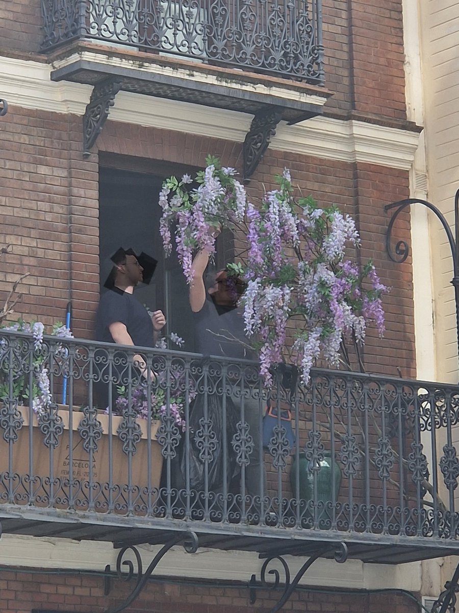 Sevillanos, os engaño tweet media