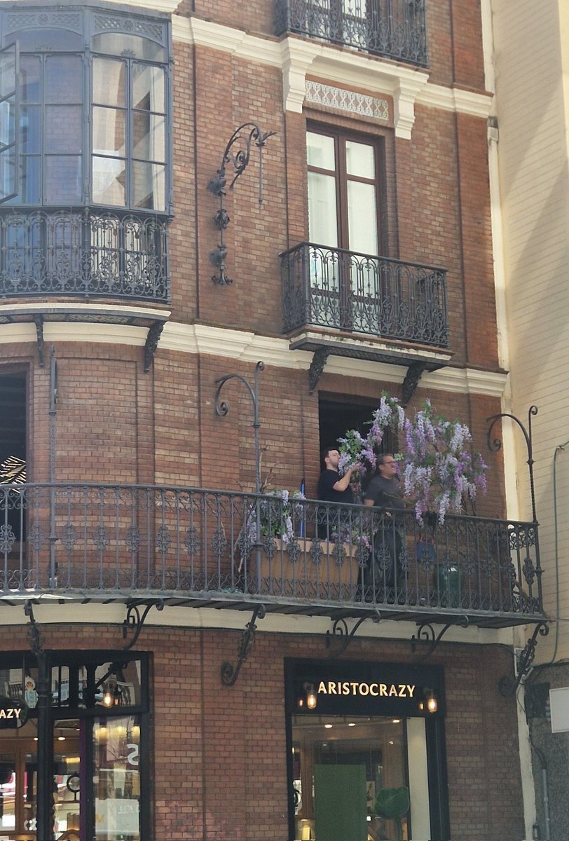 Sevillanos, os engaño tweet media