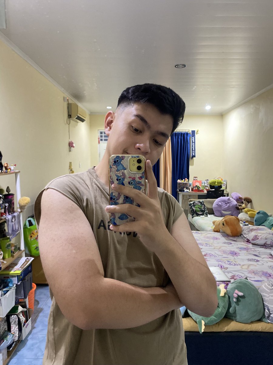 dreamy storyteller tweet media